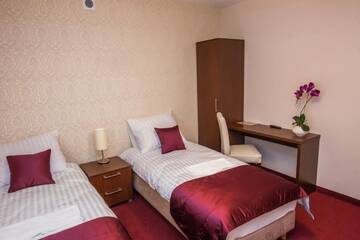 Фото номера Двухместный номер с 2 отдельными кроватями Хостелы Hostel Zambrow г. Замбрув 9